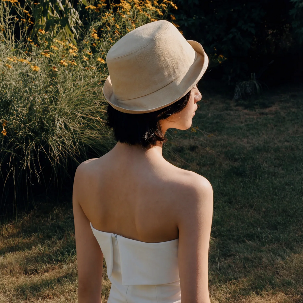 AB Side — Coarse Linen Soufflé