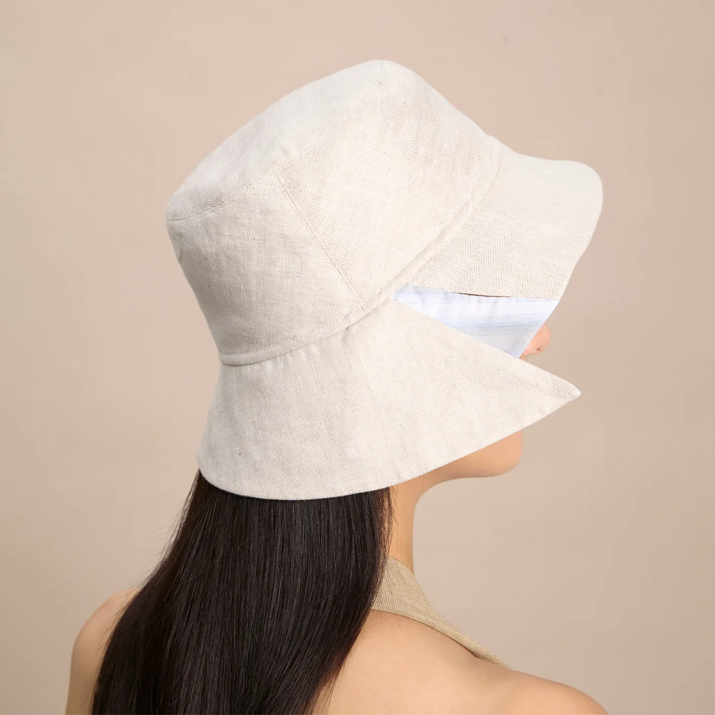 AB Side — Textured Light Grey