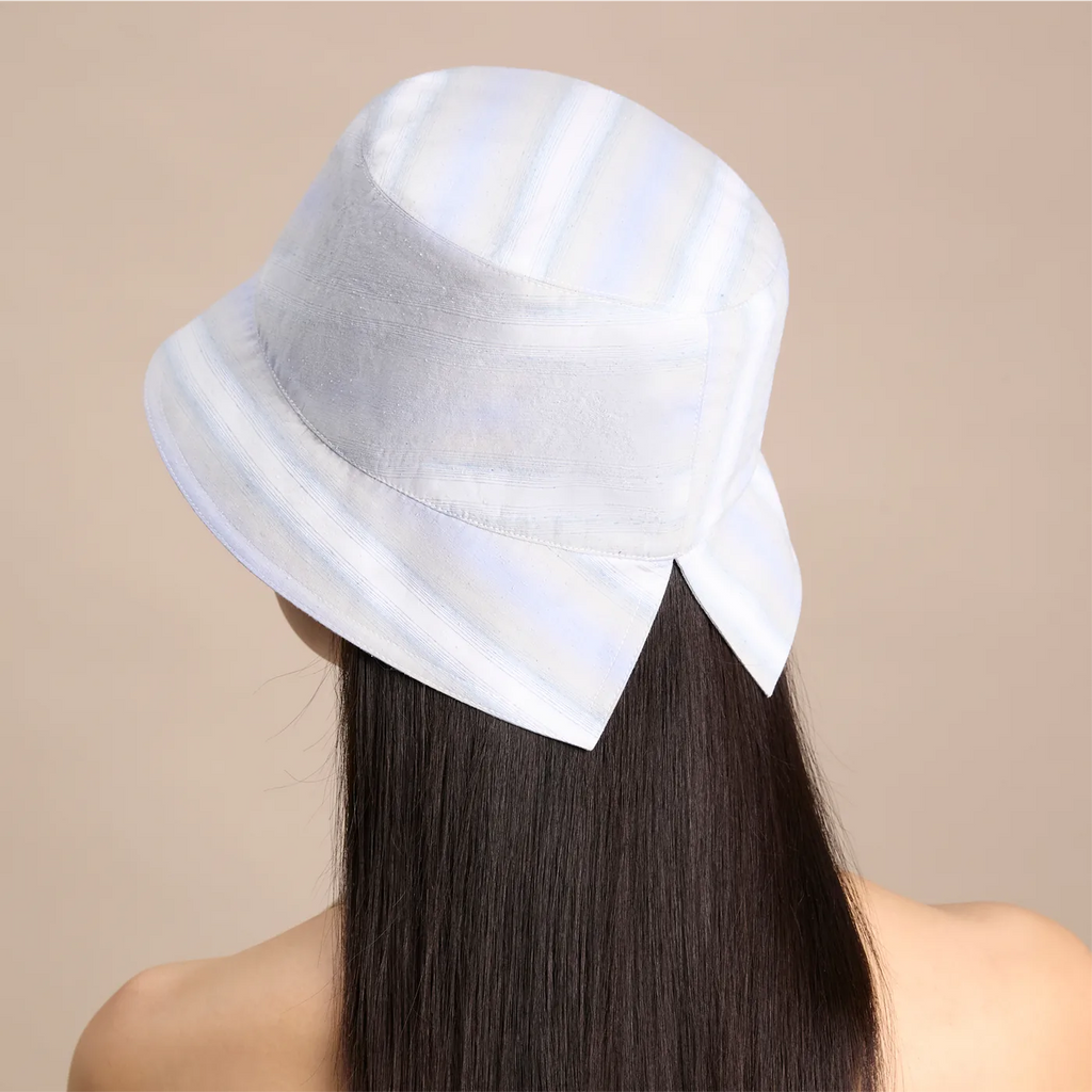 Echo — Blue-White Stripe