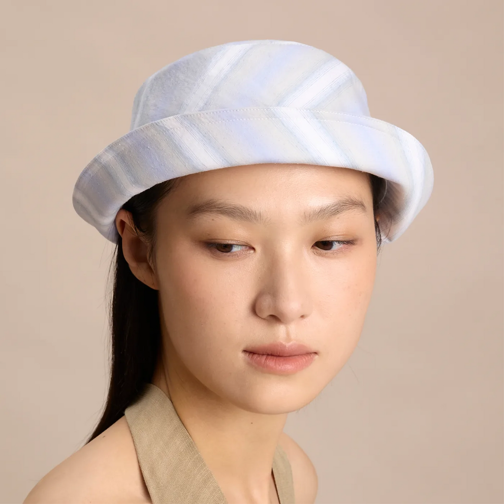 Echo — Blue-White Stripe
