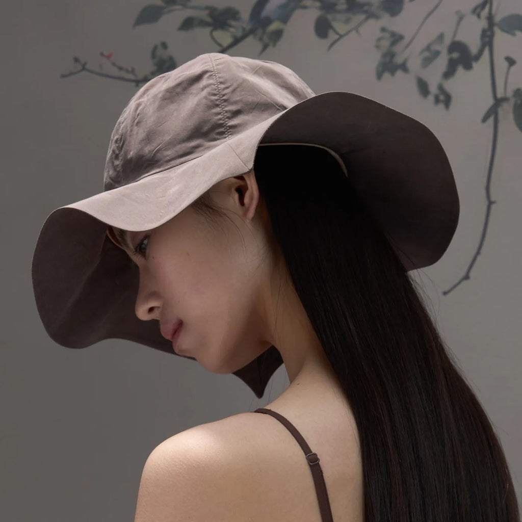 The Curve Paradox — Satin Brown
