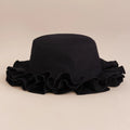 la croissance — Black Petal Hat